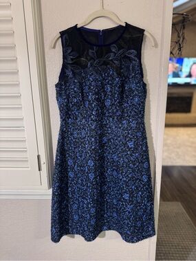T Tahari Navy & Black Floral Appliqué Sleeveless Midi Dress